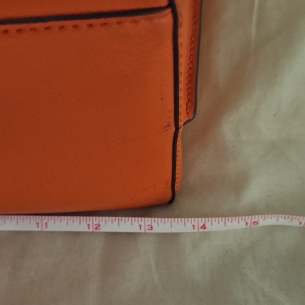 NWOTs Tory Burch Perry Triple Compartment Tote. - Picture 10 of 12
